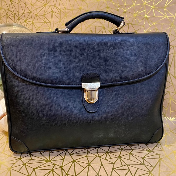 T. Anthony Ltd. Handbags - T. Anthony Black Pebble Leather Briefcase/Messenger Bag/Laptop Bag